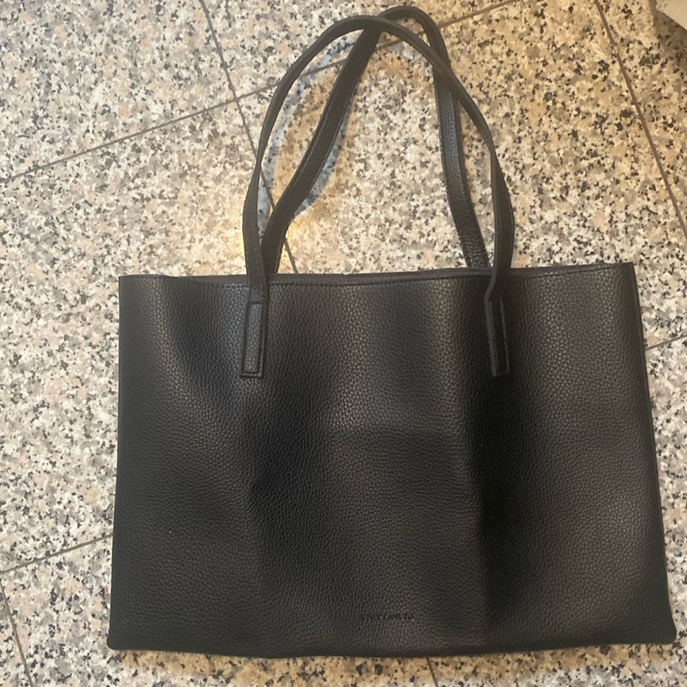 NWT  Vince Camuto tote bag